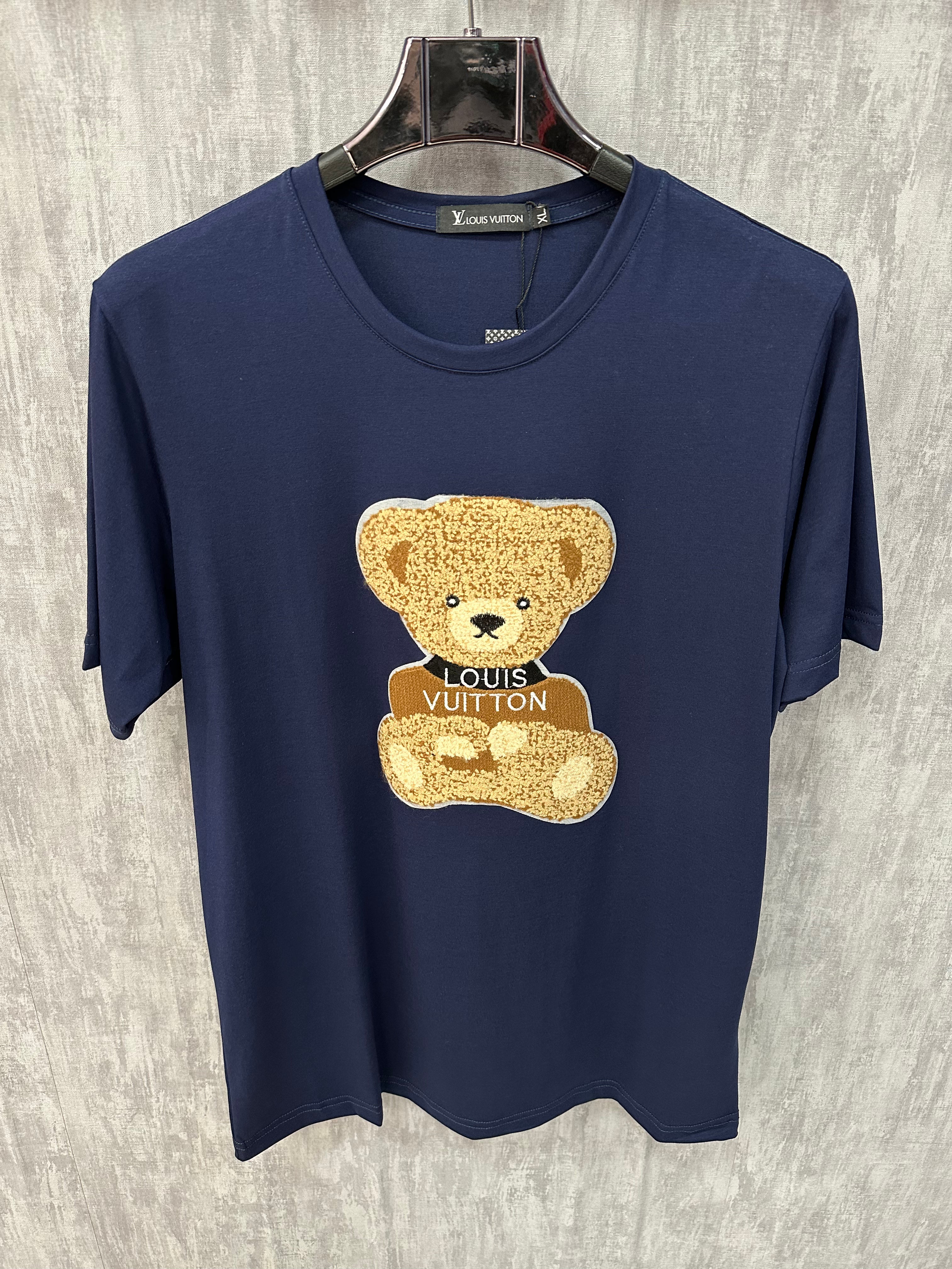 Camiseta MALHA CHINESA LOUIS VITTON Ursinho 245