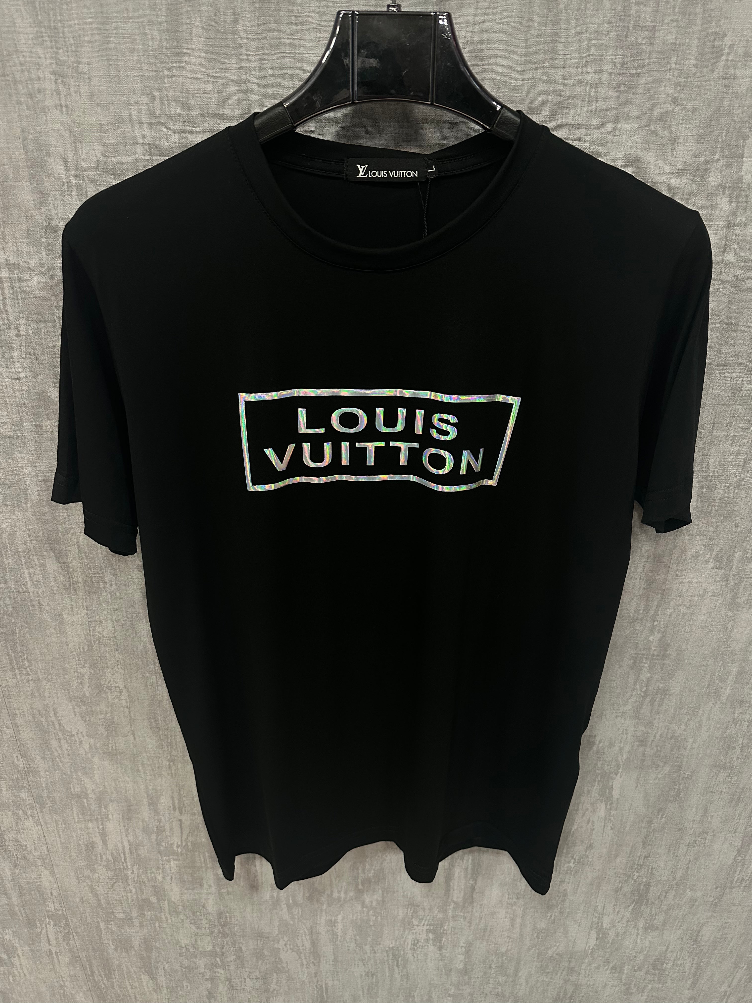 Camiseta MALHA CHINESA LOUIS VITTON Classica 176